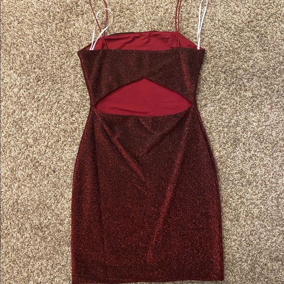 Princess Polly Dress - Picture 2 of 3